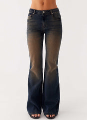 Oregon Flared Denim Jeans - Dirty Black Wash
